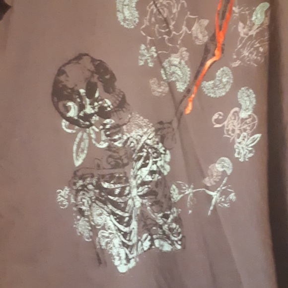 ‼️ Skeleton with Bleeding Heart Tee size Large - Picture 2 of 4